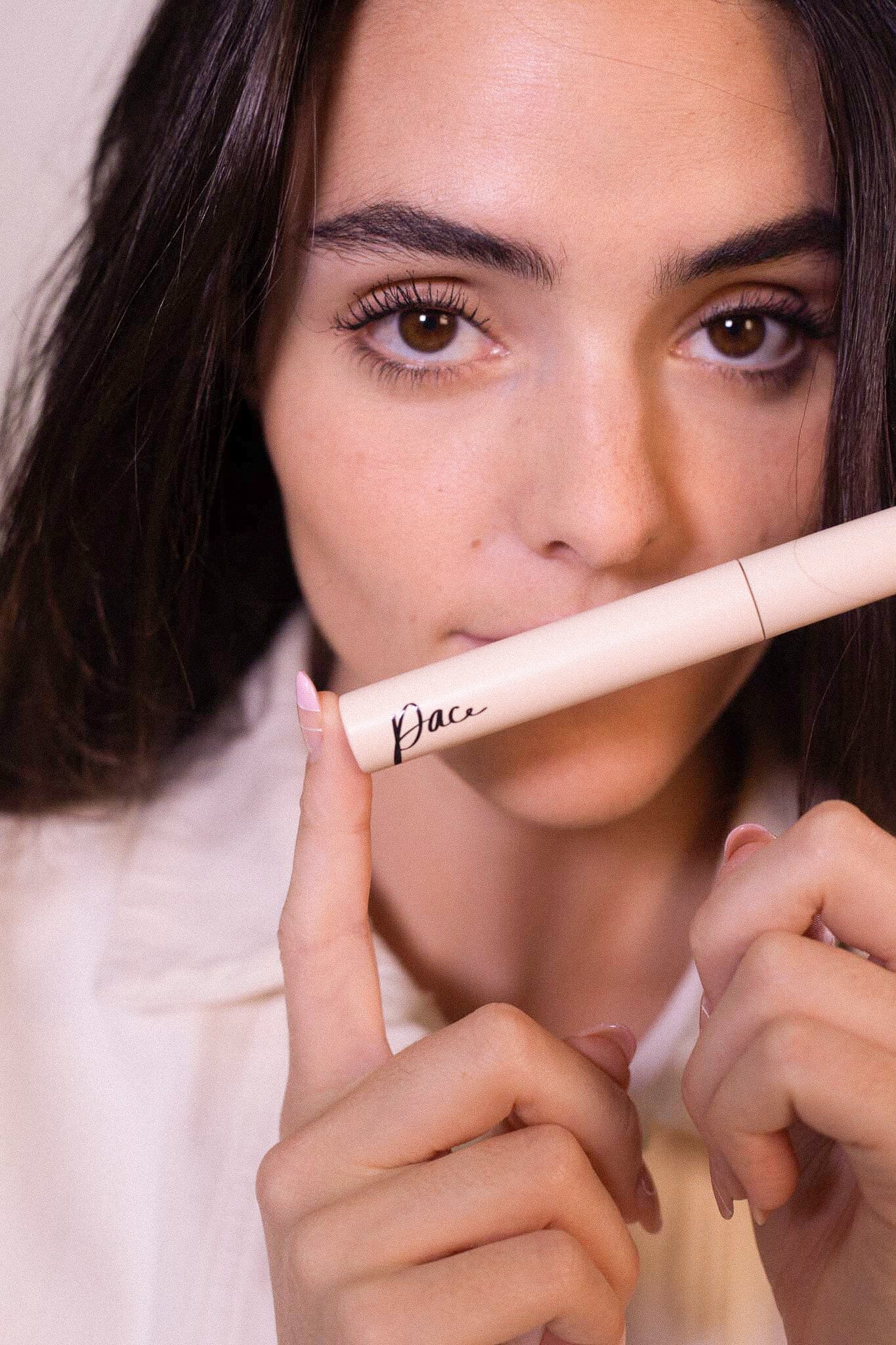 Mascara universel noir Maquillage PACE Paris 