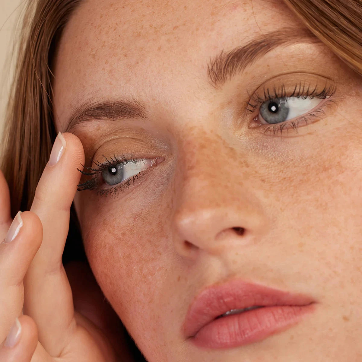 Ombre à paupières 002 Brun Roche Maquillage Eclo 