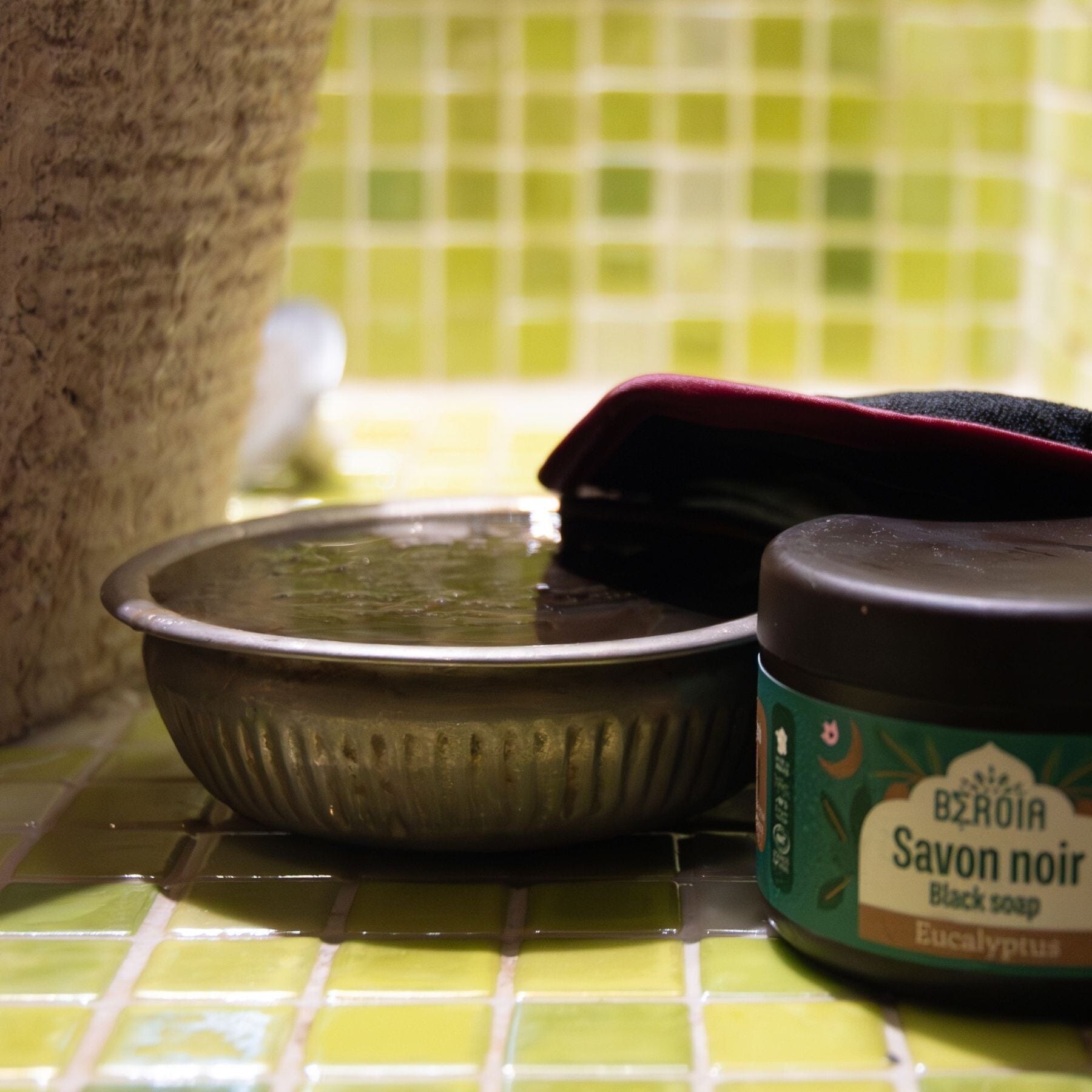 Savon noir à l’huile d’olive – Gommage corps Soin corps BEROIA 