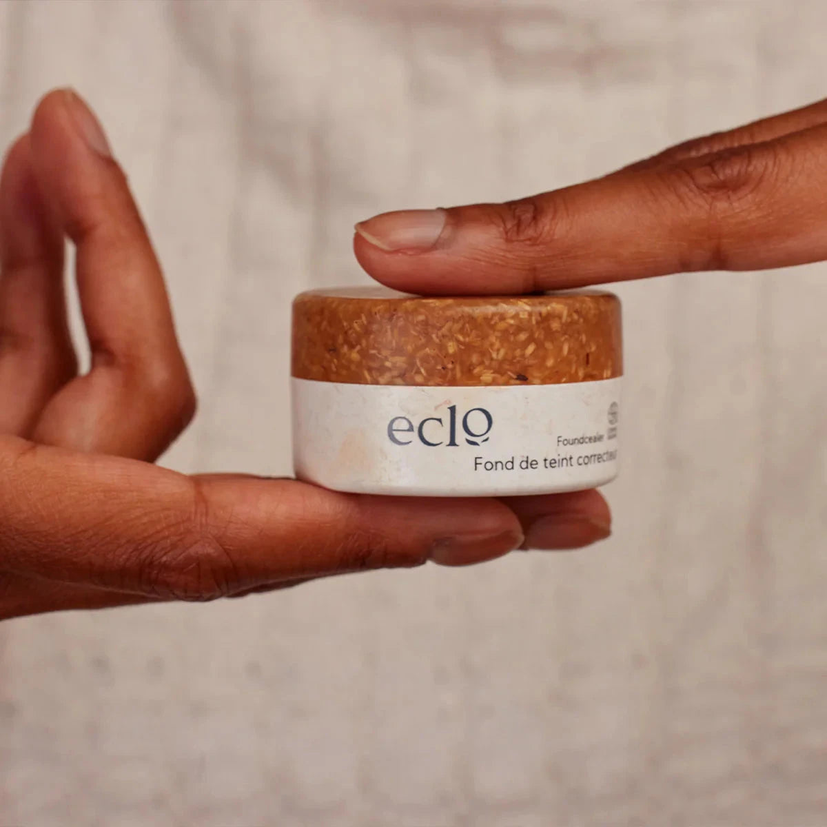 Fond de teint correcteur 310W Acajou Maquillage Eclo 