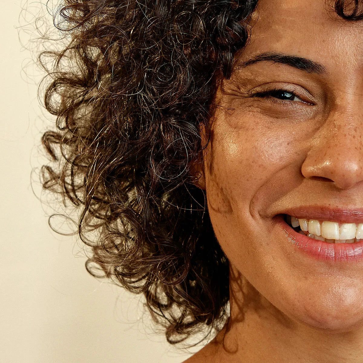 Fond de teint correcteur 300R Beige Foncé Maquillage Eclo 