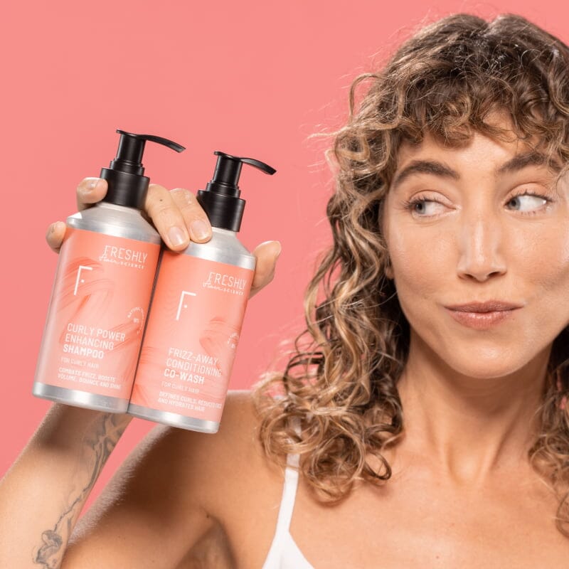 Curly Power Enhancing Shampoo - Shampoing pour cheveux bouclés Soin Capillaire FRESHLY 