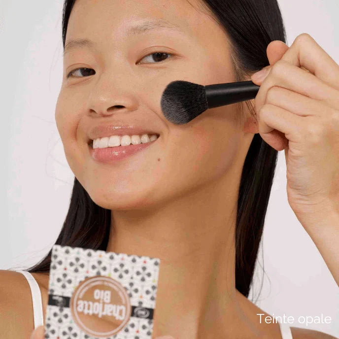 La poudre compacte BIO - NUDE CC crème CHARLOTTE BIO 